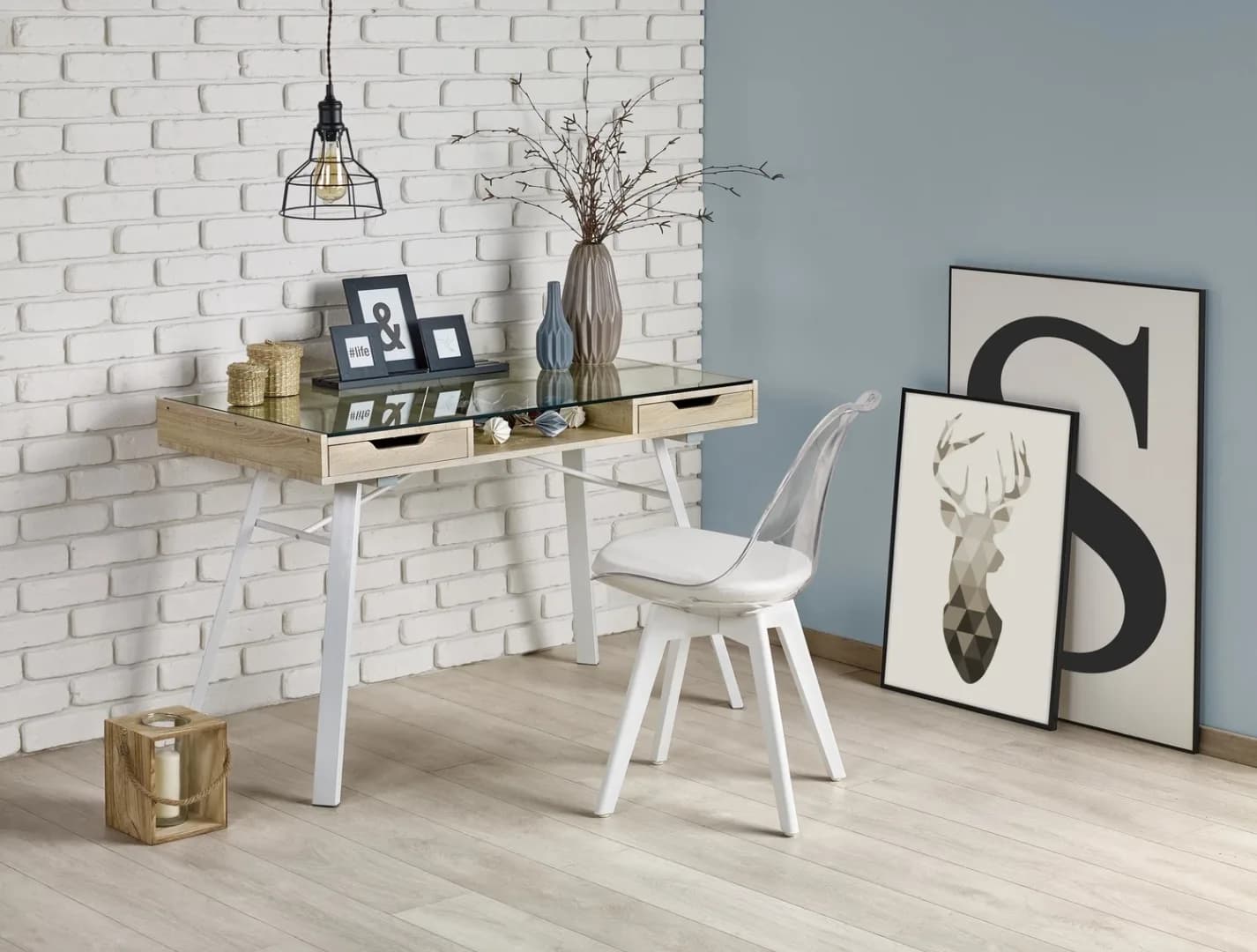 Kosmetinis staliukas B33 Kosmetiniai staliukai Miegamojo baldai